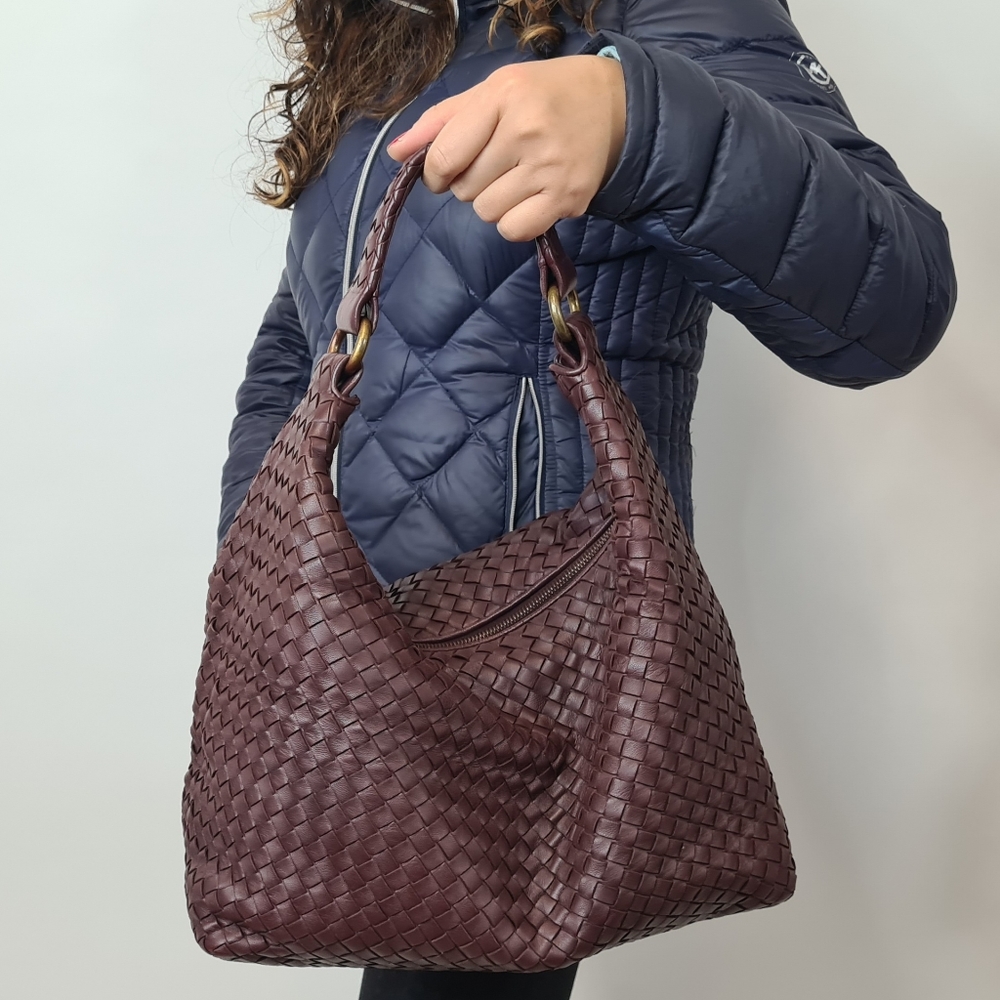 Bottega Veneta leather hobo shoulder bag brown - Picture 6 of 15